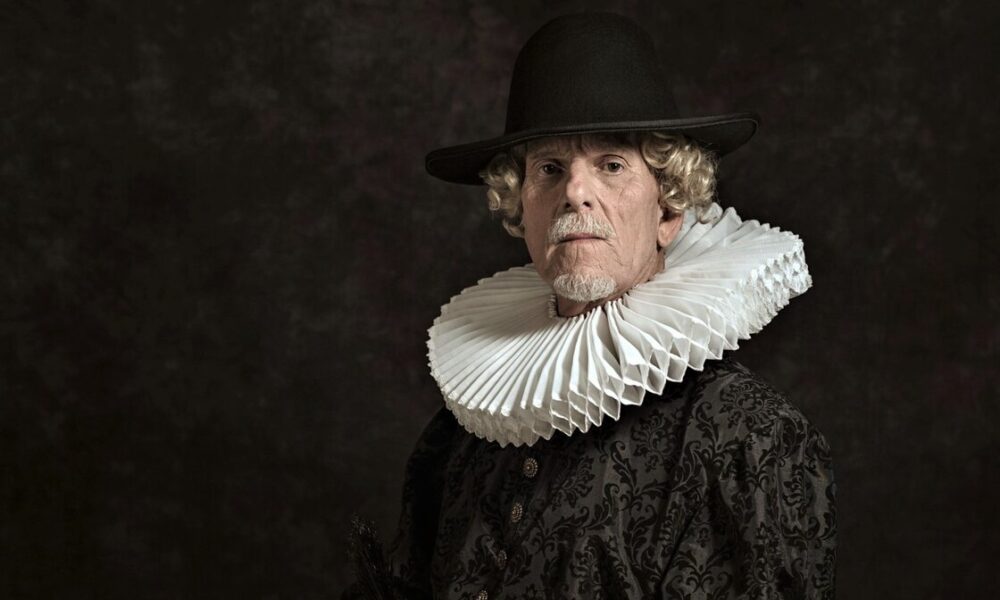 мужчины носили необычные воротники